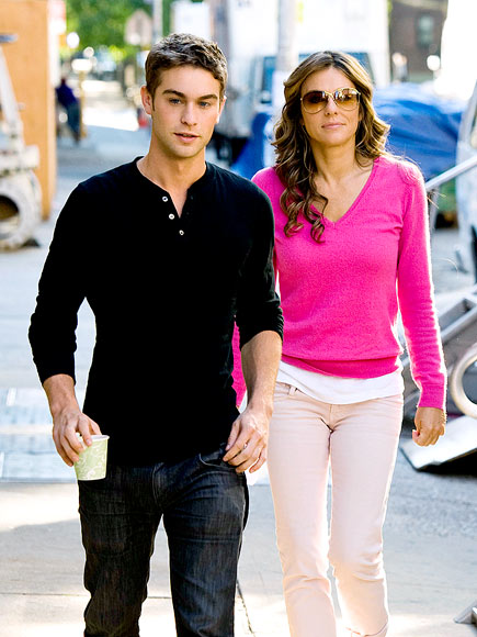 GOSSIP 101 photo | Chace Crawford, Elizabeth Hurley