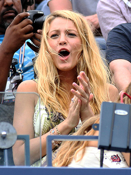SERENA CHEERS SERENA photo | Blake Lively