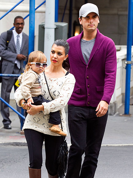 TOTE-ALLY CUTE
 photo | Kourtney Kardashian, Scott Disick