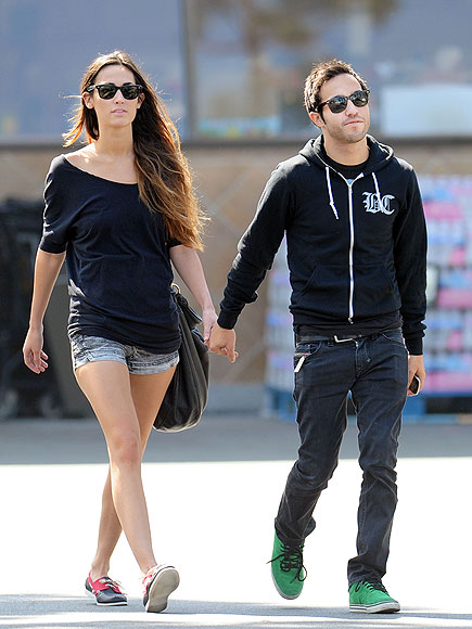 SHOPPER'S DELIGHT photo | Pete Wentz