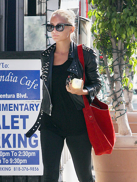 ROCK OUT
photo | Nicole Richie