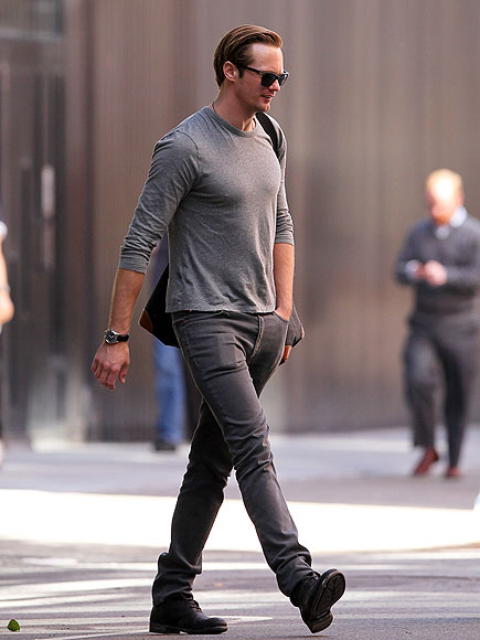 FEELING GRAY
 photo | Alexander Skarsgard
