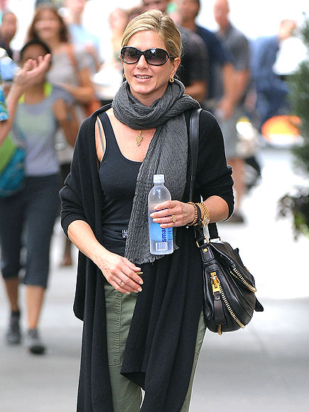 SINGLE IN THE CITY
photo | Jennifer Aniston