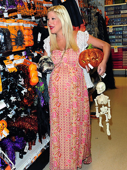 BUMP-KIN PATCH photo | Tori Spelling