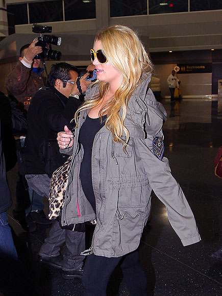 GUESSING GAME photo | Jessica Simpson