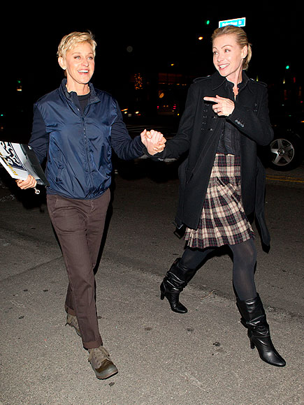 CITY WALK
 photo | Ellen DeGeneres, Portia de Rossi