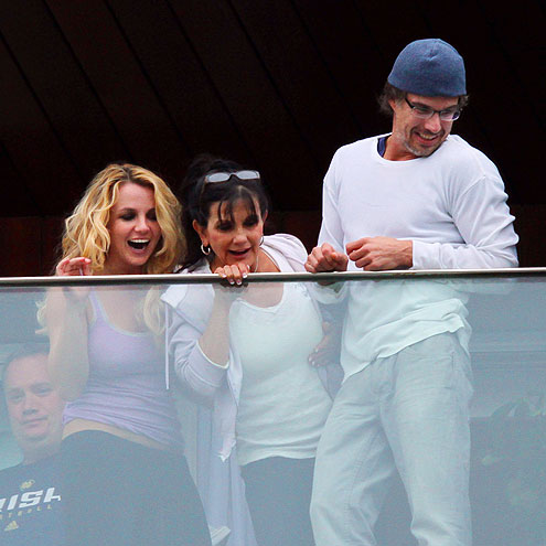 SURVEY SAYS... photo | Britney Spears