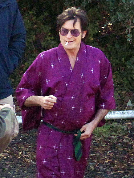 CHARLIE TIES ONE ON
 photo | Charlie Sheen