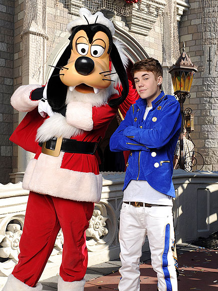 Justin Gets Goofy photo | Justin Bieber