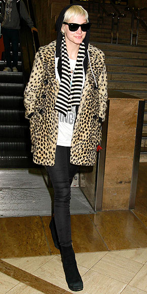 ASHLEE SIMPSON photo | Ashlee Simpson