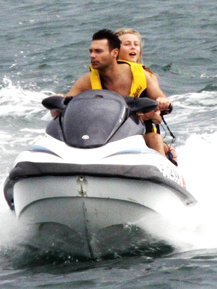 RYAN SEACREST & JULIANNE HOUGH photo | Julianne Hough, Ryan Seacrest