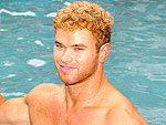 Stars Strip Down to Sexy Swimwear | Kellan Lutz