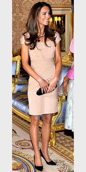 THAT'S A WRAP photo | Kate Middleton