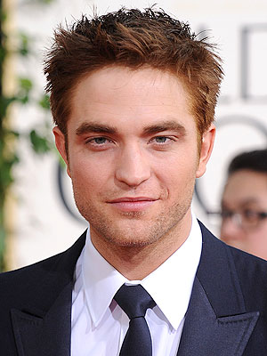 robert pattinson new haircut 2011. Robert Pattinson Shows Off New