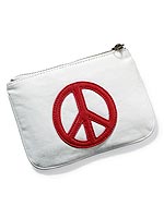 Mary-Kate and Ashley Olsen change purse