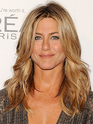 Jennifer Aniston Laughs Off 8000aMonth Beauty Regimen Reports