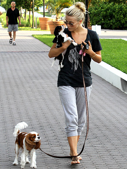 DOGGING IT photo | Julianne Hough