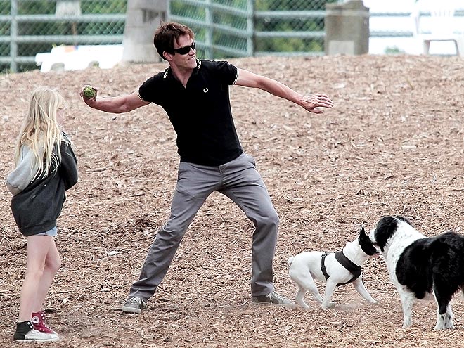 STEPHEN MOYER GOES FOR A THROW photo | Stephen Moyer