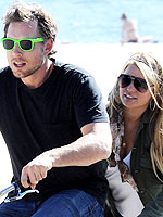 Stars' Bicycle Dates | Eric Johnson, Jessica Simpson