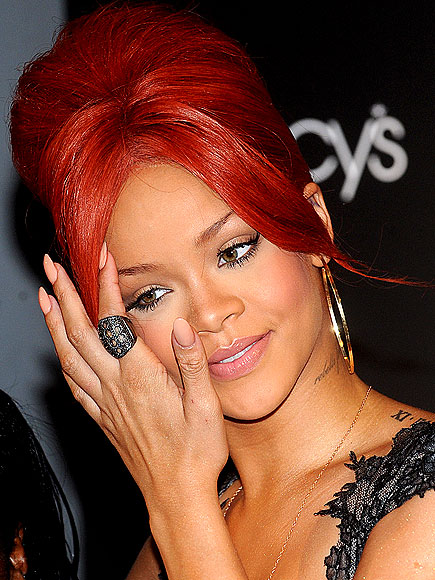 NEW NUDE photo | Rihanna