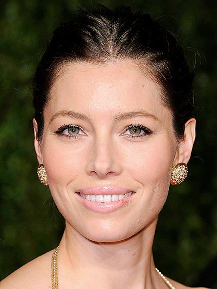 NATURAL MAKEUP photo | Jessica Biel