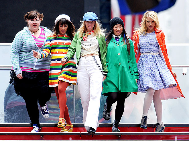 THE CAST OF GLEE photo | Dianna Agron, Heather Morris, Lea Michele