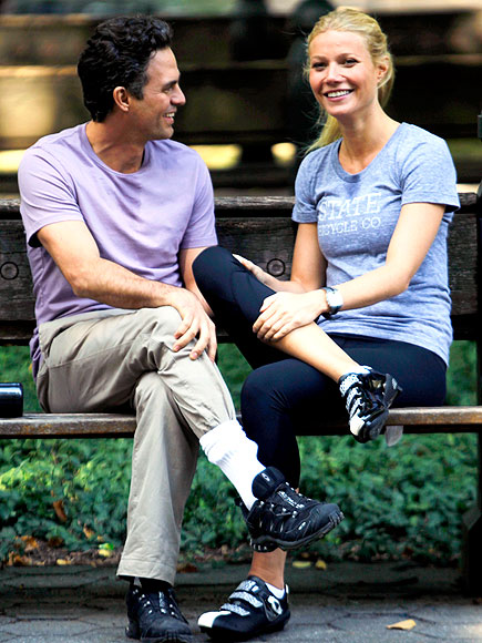 GWYNETH PALTROW & MARK RUFFALO photo | Gwyneth Paltrow, Mark Ruffalo