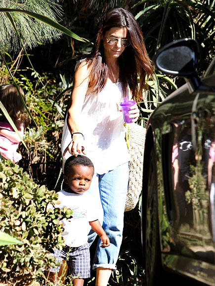 SANDRA BULLOCK'S JEANS photo | Sandra Bullock