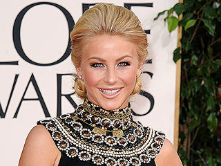 Julianne's Red Carpet Moment: A 360º View