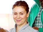 Alyssa Milano Heads to Prenatal Yoga | Alyssa Milano