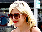Tori Spelling Goes Fabric Shopping | Tori Spelling