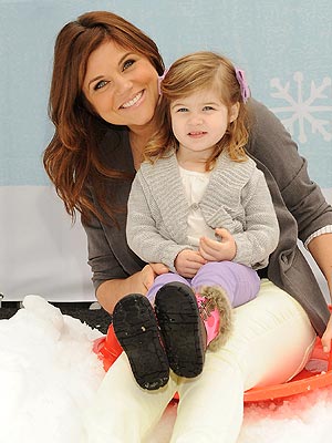 Super Saturday Craft Ideas 2012 on Snow Day  Celebs Take To The Slopes With Old Navy
