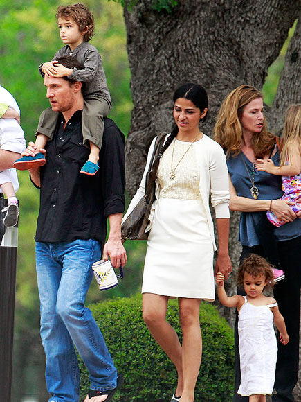 SUNDAY STROLL photo | Camila Alves, Matthew McConaughey
