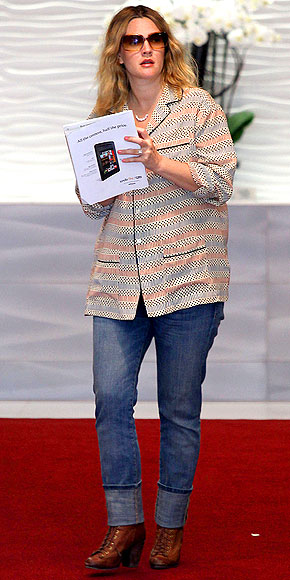 STRIPE RIGHT photo | Drew Barrymore