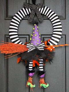 Halloween Craft Ideas Images on Great Ideas  9 Halloween Crafts The Whole Family Will Howl Over