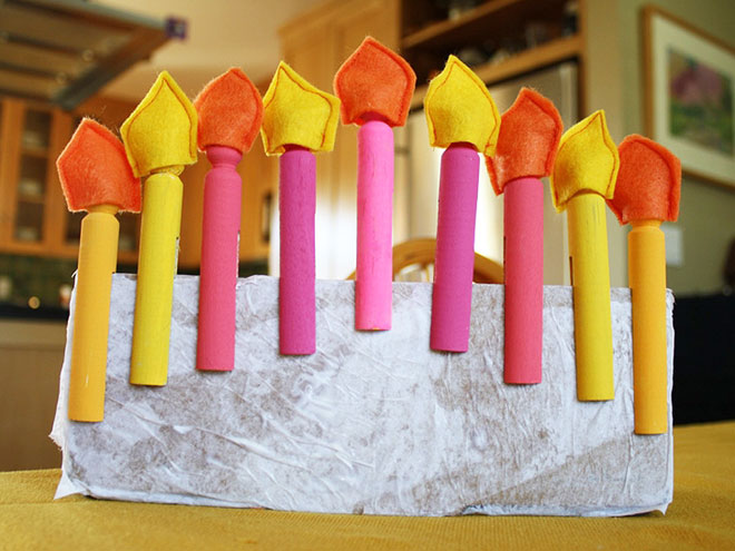 10 Jolly Fun Holiday Crafts for Kids