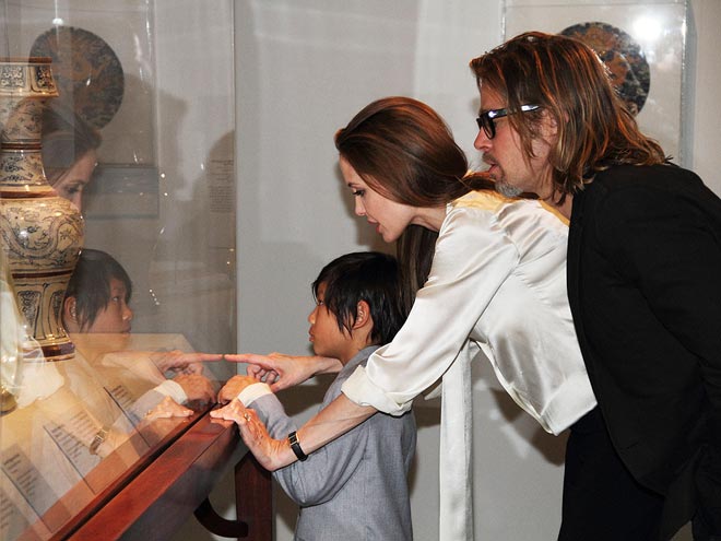 LOS ANGELES photo | Angelina Jolie, Brad Pitt