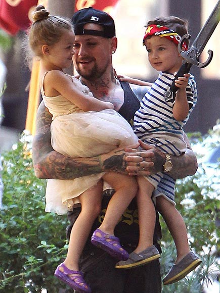 DOUBLE BUNDLE photo | Joel Madden