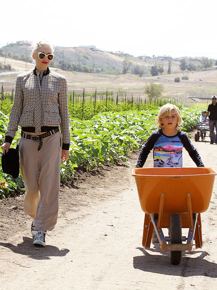 FARMER'S HELPER
