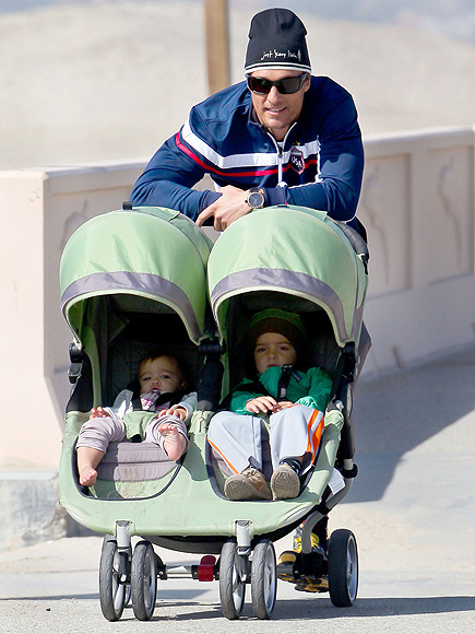 BABY JOGGER CITY MINI DOUBLE photo | Matthew McConaughey