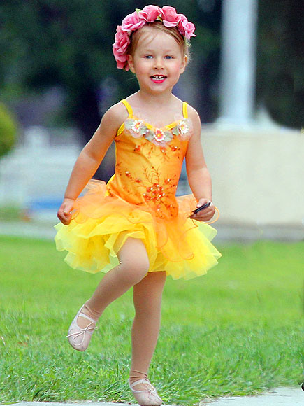 Tutu Cute! Hollywood's Tiny Dancers