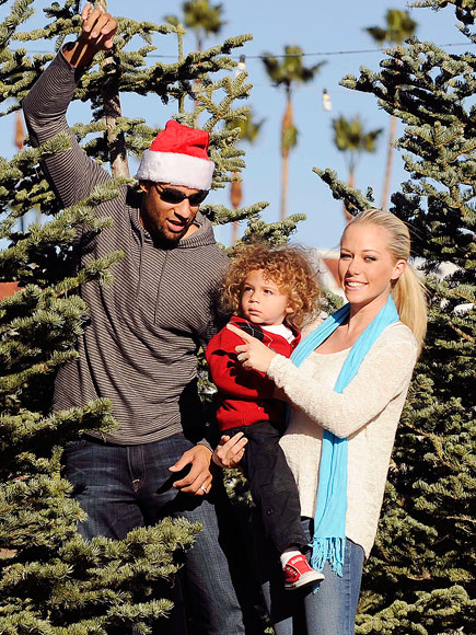 HOLIDAY SPIRIT photo | Hank Baskett, Kendra Wilkinson