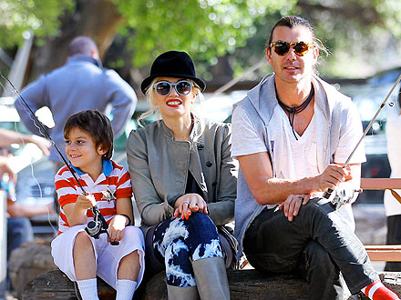 Gwen & Gavin Snuggle as Their Sons Hit the Playground | Gwen Stefani