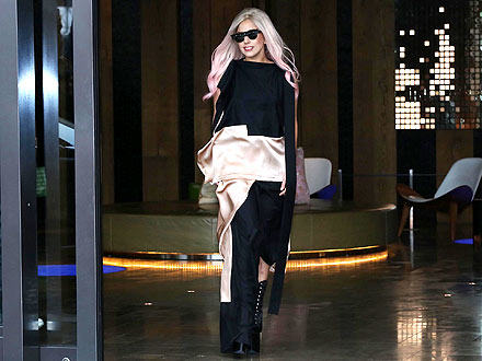 Lady Gaga Retreats in a Chinese Hotel Room Worth More than $12,000 a Night! | Lady Gaga
