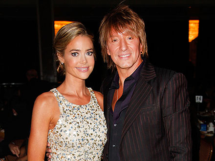 Denise Richards & Richie Sambora's 'Very Happy' (and First Class) Flight