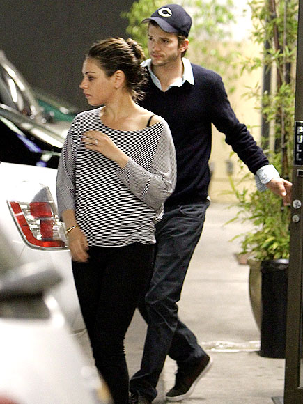 ASHTON KUTCHER: 5 MONTHS photo | Ashton Kutcher, Mila Kunis