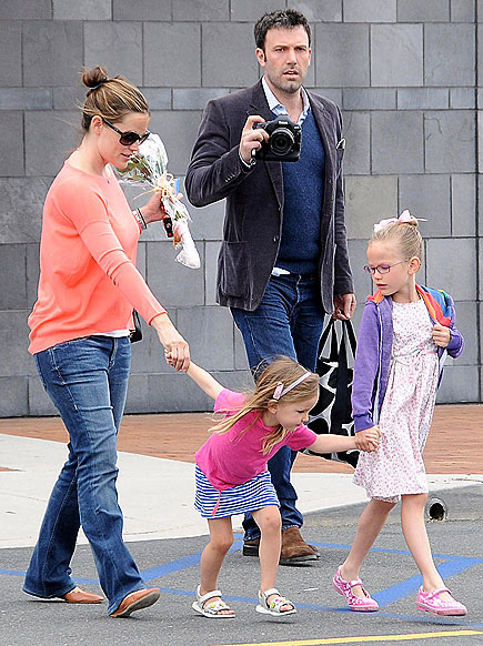 JENNIFER GARNER
photo | Ben Affleck, Jennifer Garner