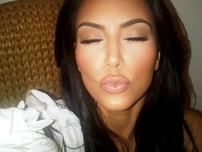 KIM KARDASHIAN
 photo | Kim Kardashian