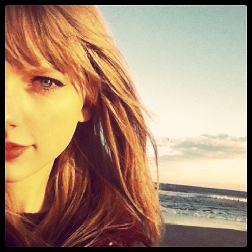 BEACH GIRL photo | Taylor Swift
