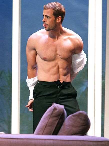 TAKE IT OFF
photo | William Levy